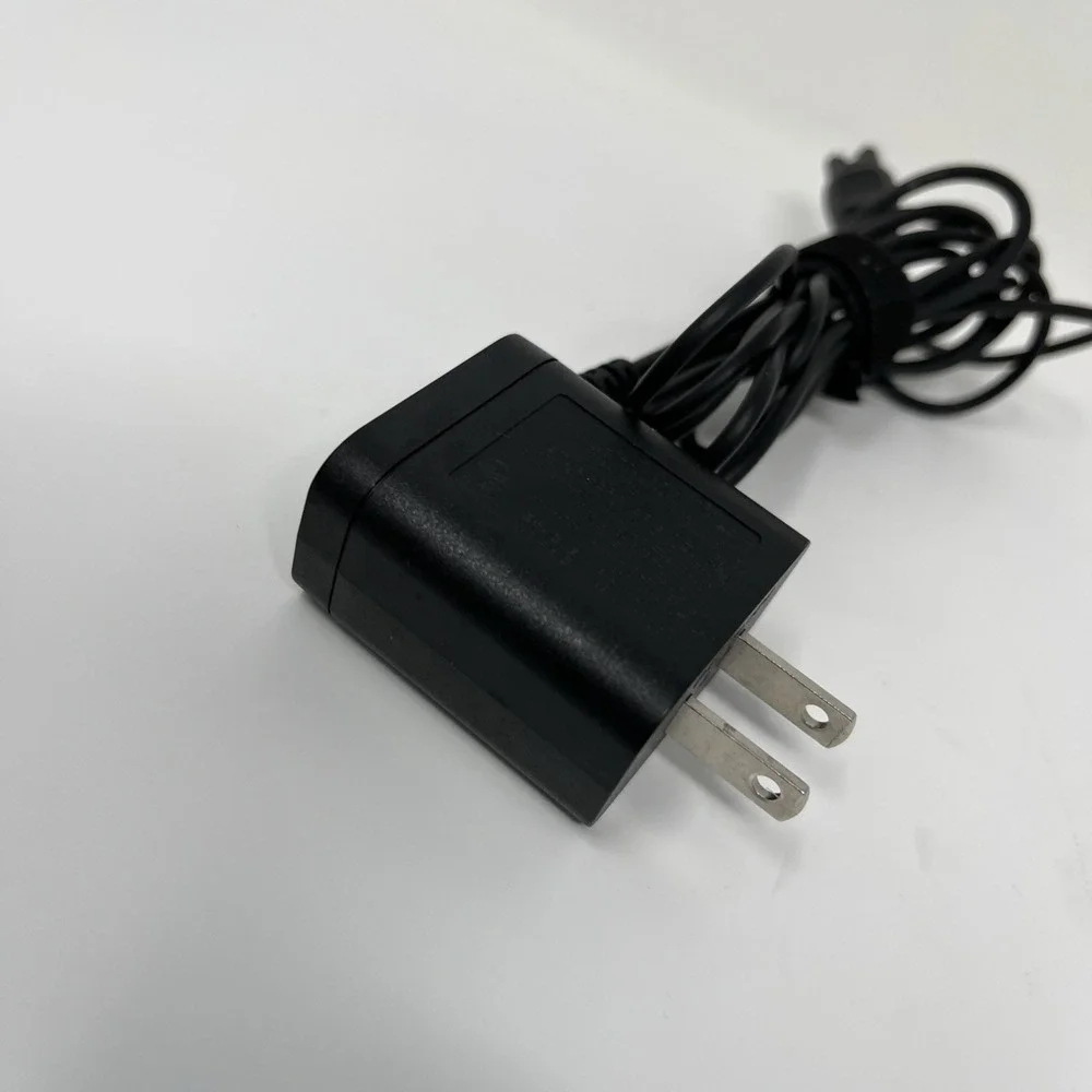 Philips Norelco Multigroom 9000 MG7796 Trimmer Body and Charger TESTED